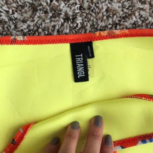 Triangle bikini - Picture 4 of 4